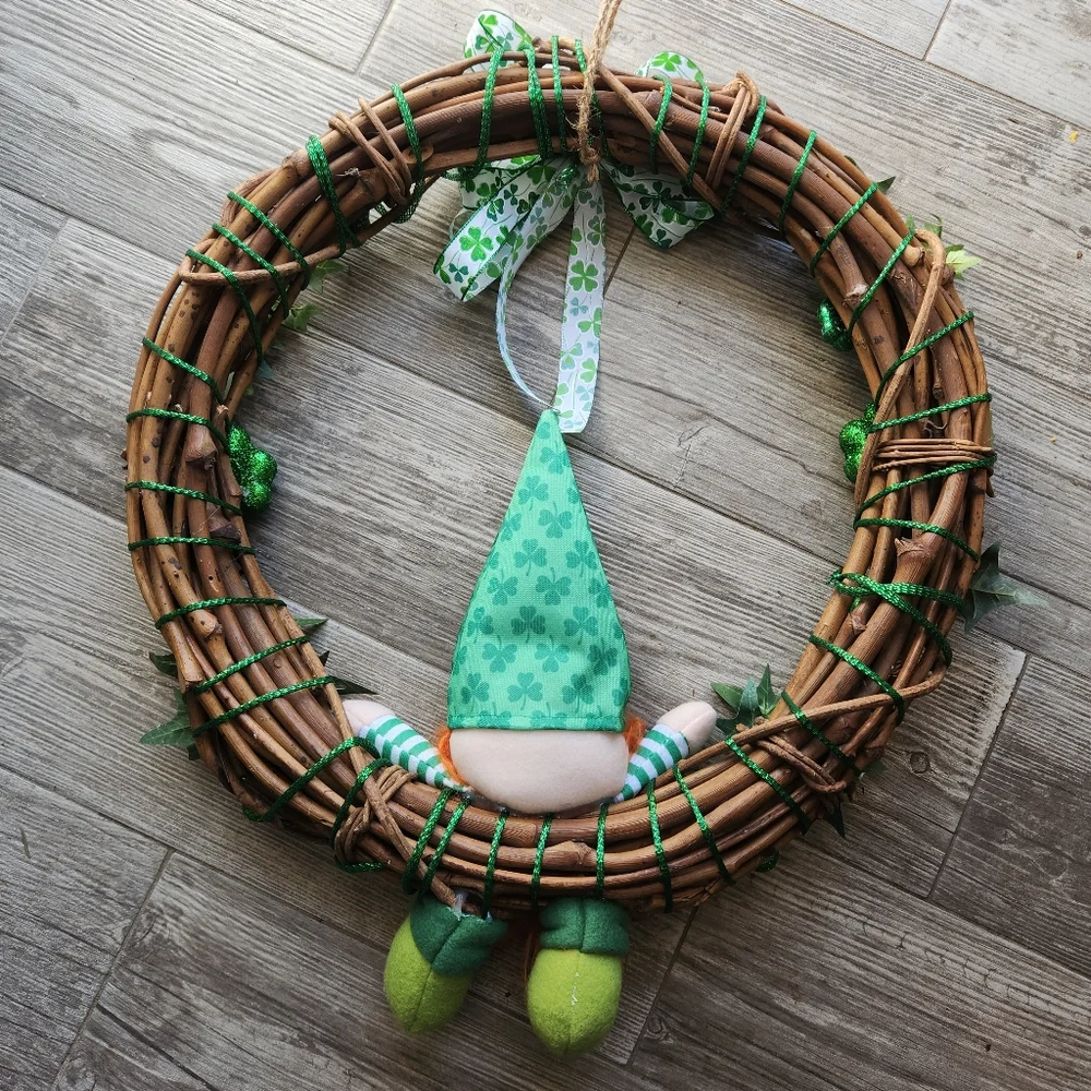 ☘️ SAINT PATRICK'S DAY LEPRECHAUN GNOME SHAMROCK GRAPEVINE WREATH ☘️